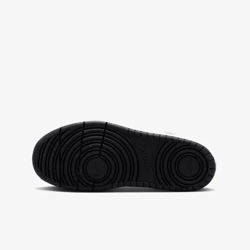 Nike Court Borough Low 