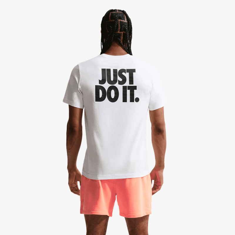 Nike Sportswear 