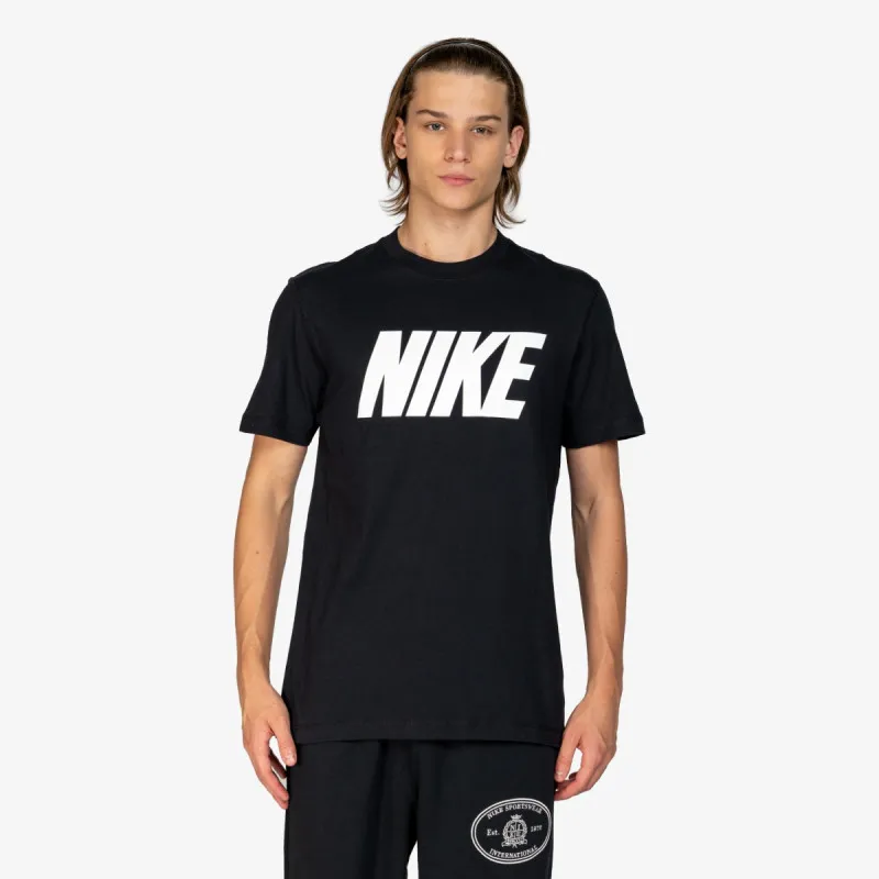 Nike Sportswear Club 
