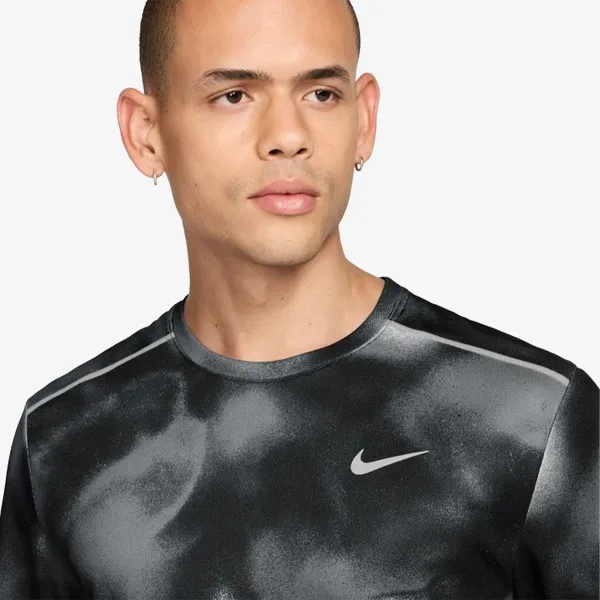 Nike Miler 