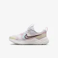 Nike Cosmic Runner SE 2 