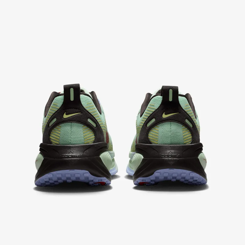Nike Vomero 18 SE 