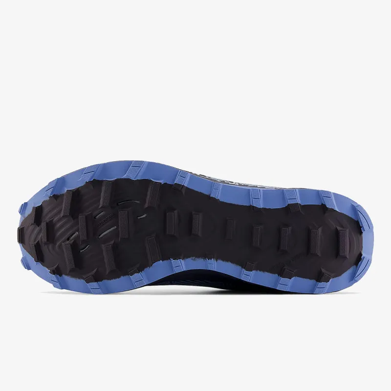 NEW BALANCE SUMMIT v4 