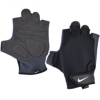 Nike Essential 