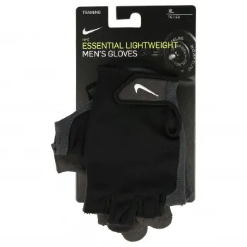 Nike Essential 