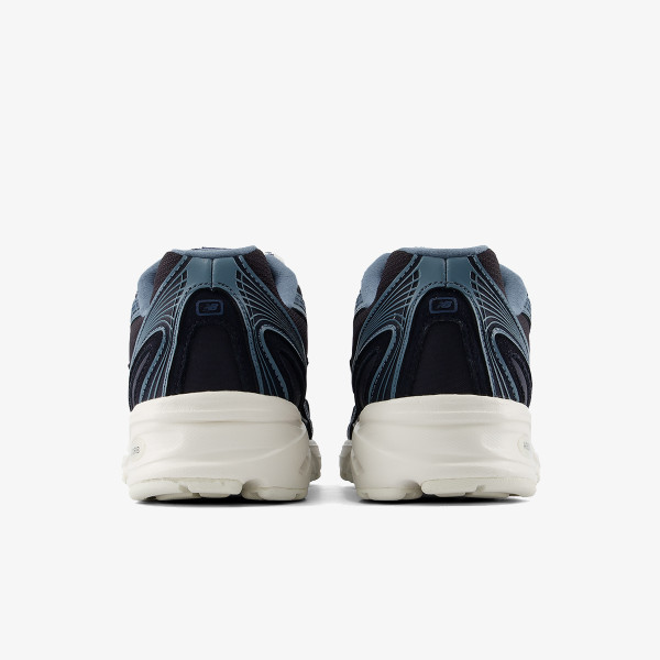 New Balance 740 