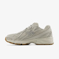 New Balance 740 