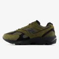 New Balance 880 