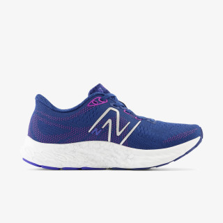 New Balance Evoz 